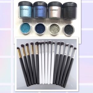🔥LAST ONE🔥M•A•C Pigments + Brush Set💎